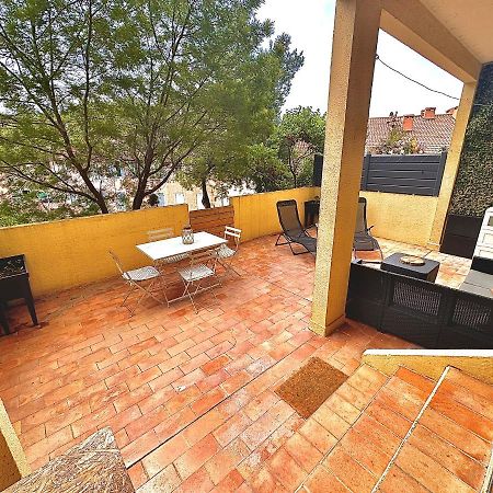 Appartement Proche Mer Avec Terrasse Et Jardin Privatif イエール エクステリア 写真