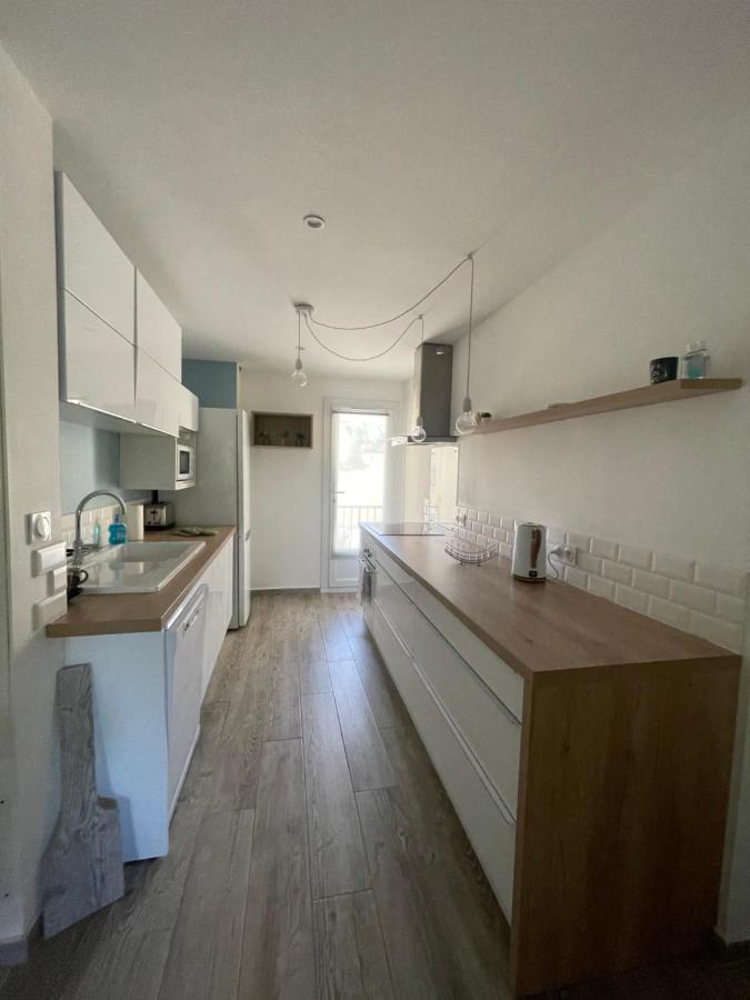 Appartement Proche Mer Avec Terrasse Et Jardin Privatif イエール エクステリア 写真